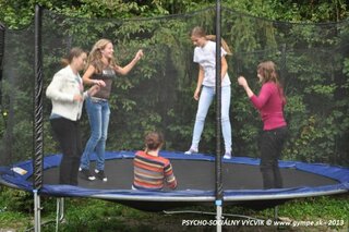 a ešte raz trampolína