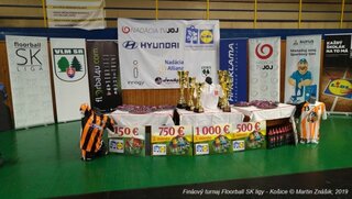 sponzori a  ceny pre víťazov