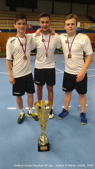 prvá formácia: Roman Berešík, Ondrej Krajčovič, Andrej Bezák