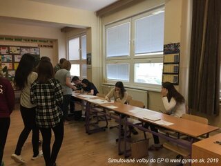 2019-05-simulovane-volby-ep-1