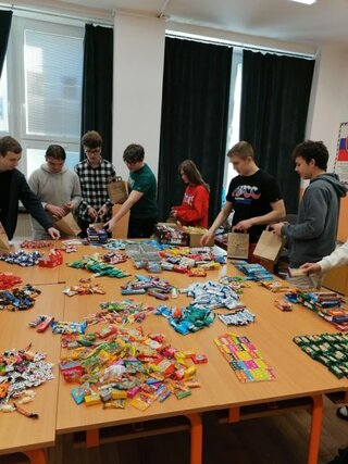 2023-12-06-podel-sa-2