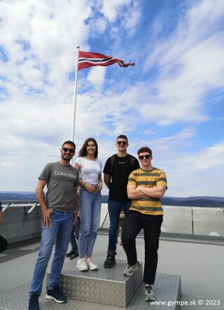 IMG_20230522_120116_edit_1216003553239448