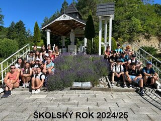 2.D - triedna učiteľka Andrea Bartlová