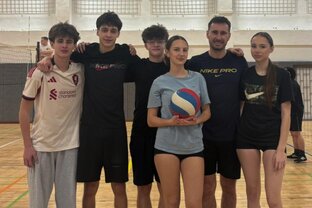 Zväčšiť fotografiu - Prázdninový volejbalový turnaj