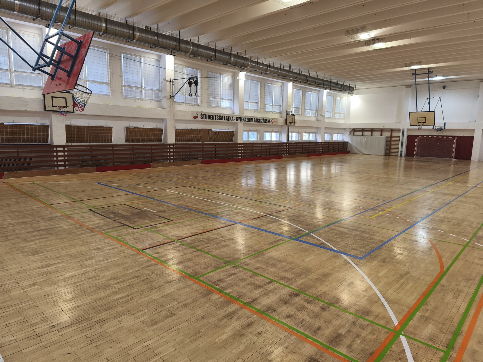 Zväčšiť fotografiu - Gympe